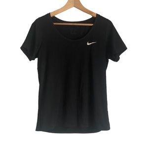 Nike Dry-Fit Women’s Athletic Short Sleeve Black Top Size M